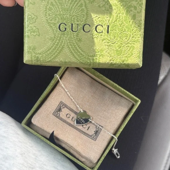 Gucci Silver Heart Charm Bracelet - Picture 2 of 4